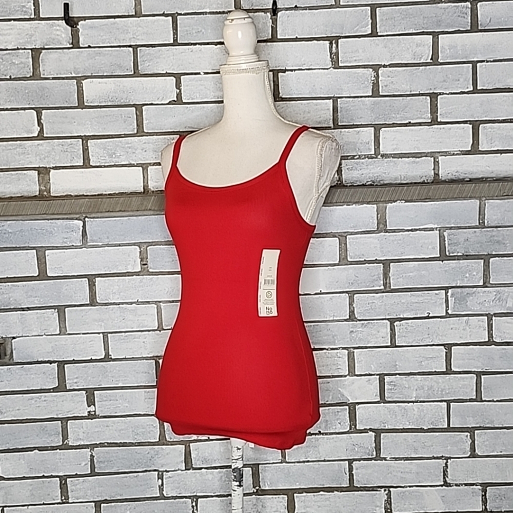 • NWT No Boundaries Women's Sleeveless Ribbed Cami Tank Top Size XL Red - Picture 1 of 12
